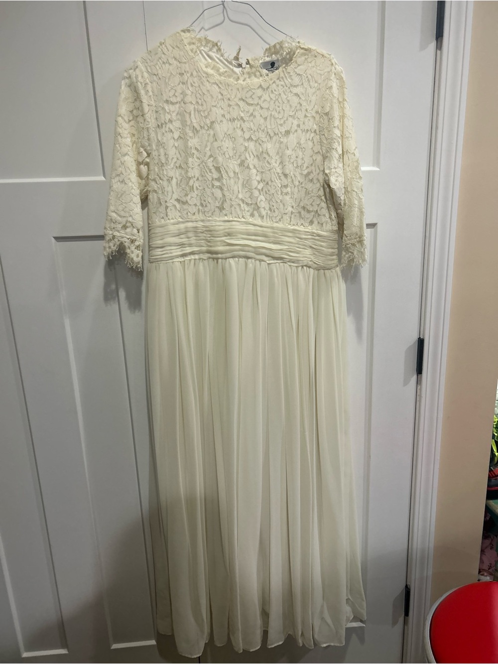 Dainty jewells Cream Lace Bodice Chiffon Maxi Dress
